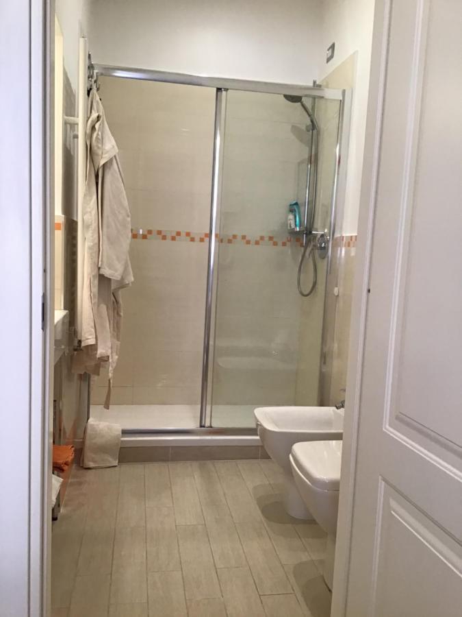 B&B Lercari Genoa Bagian luar foto