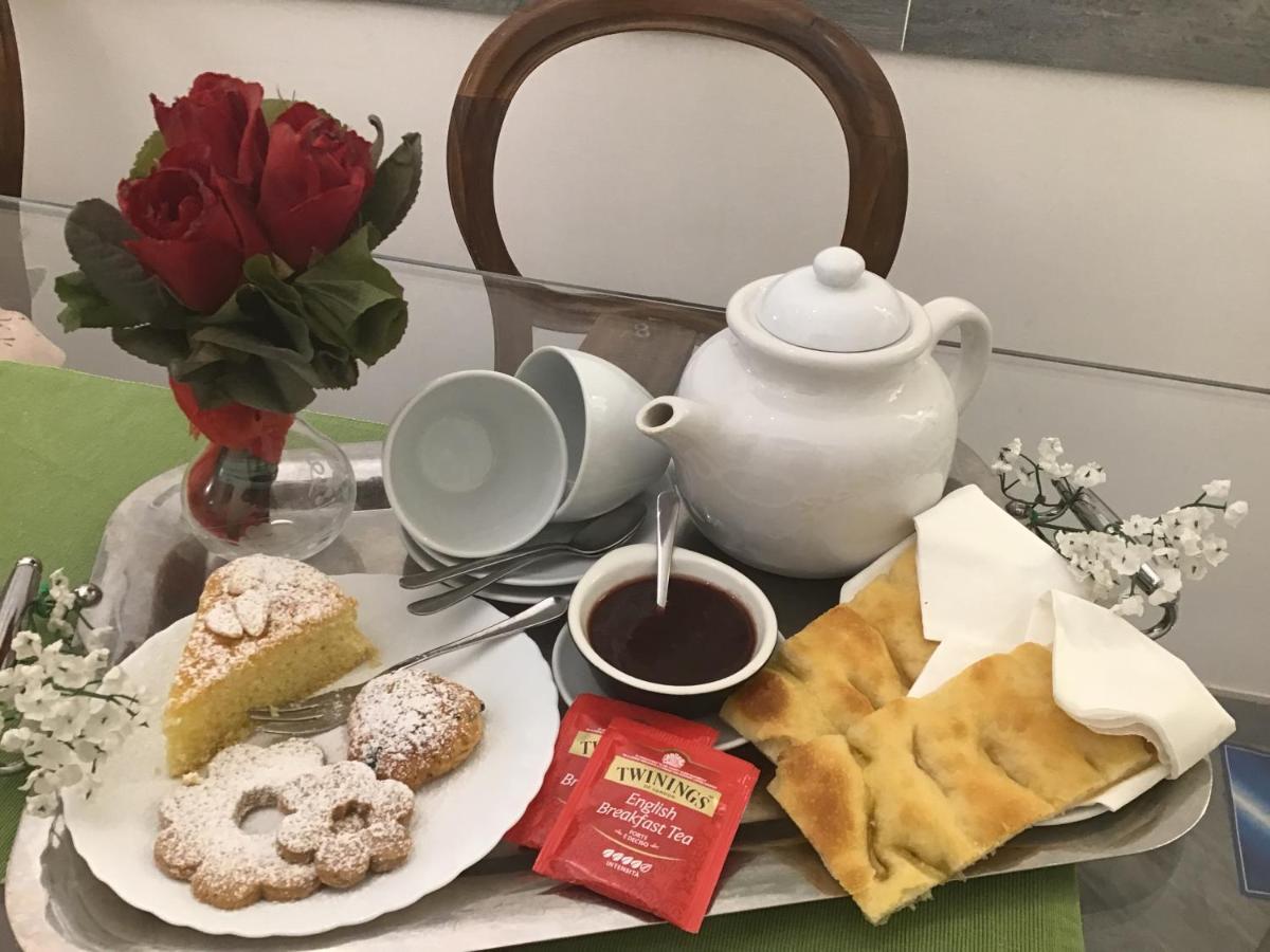 B&B Lercari Genoa Bagian luar foto